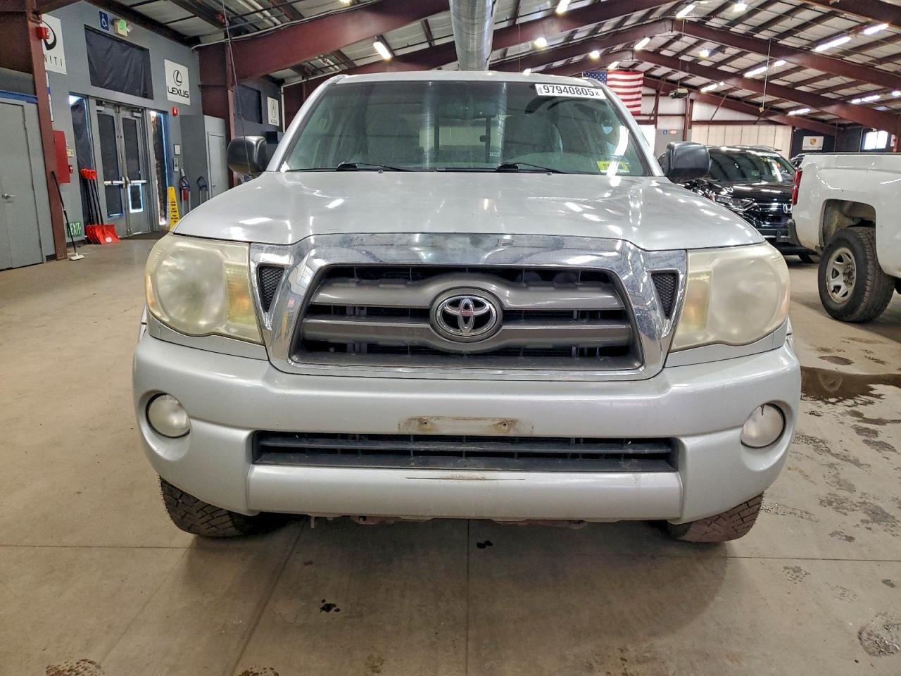 Toyota Tacoma Access Cab Image 10