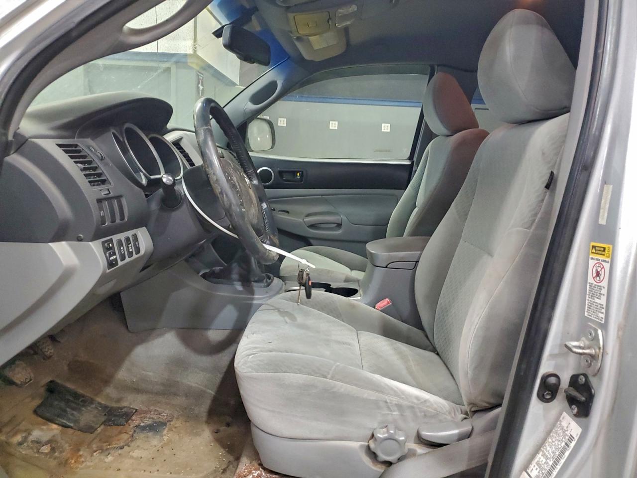 Toyota Tacoma Access Cab Image 6