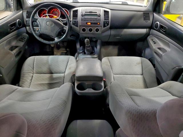 Toyota Tacoma Access Cab Image 7
