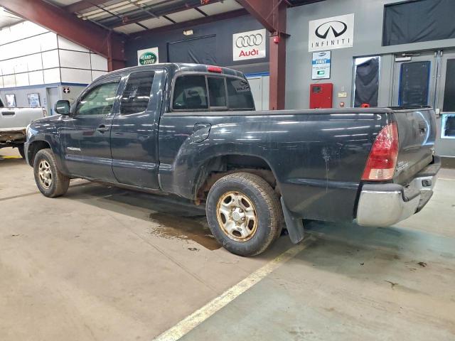Toyota Tacoma Access Cab Image 2