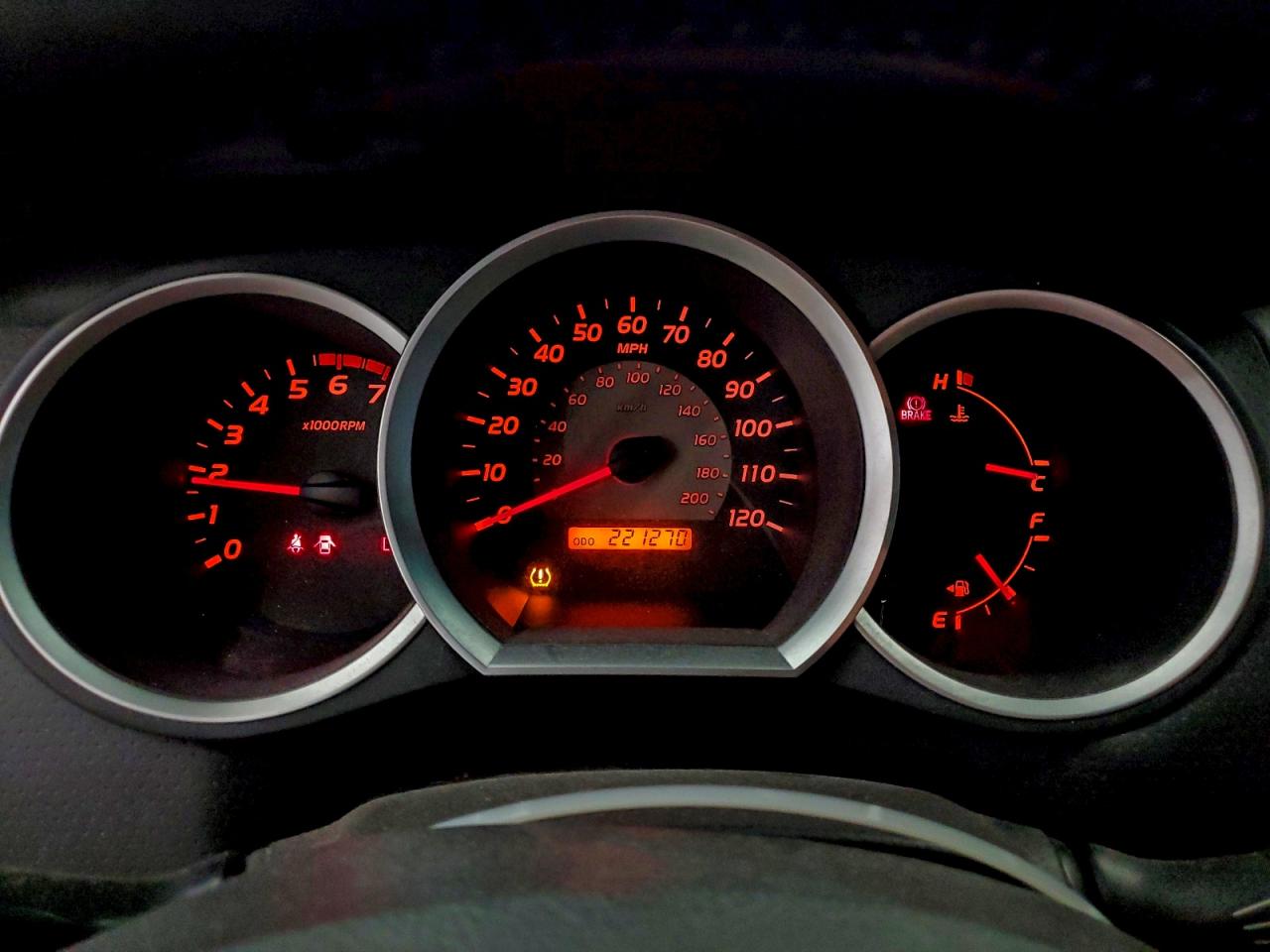 Toyota Tacoma Access Cab Image 5