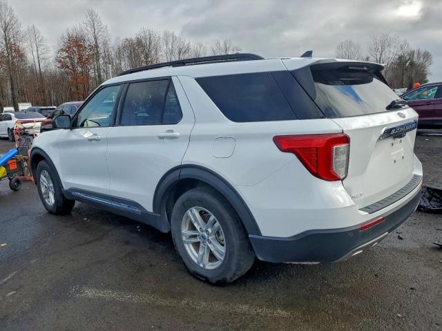 Ford Explorer Xlt Image 8