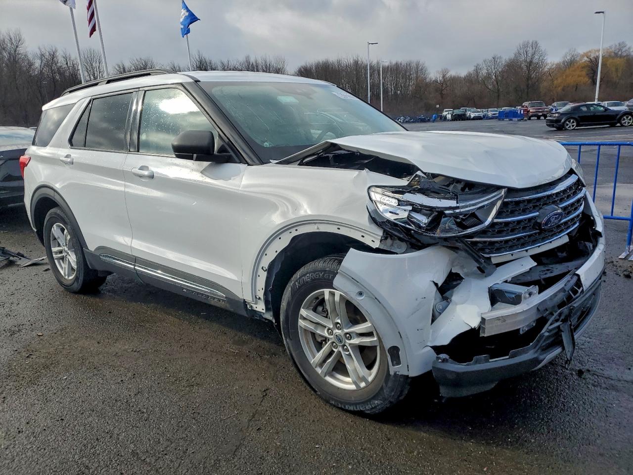 Ford Explorer Xlt Image 10