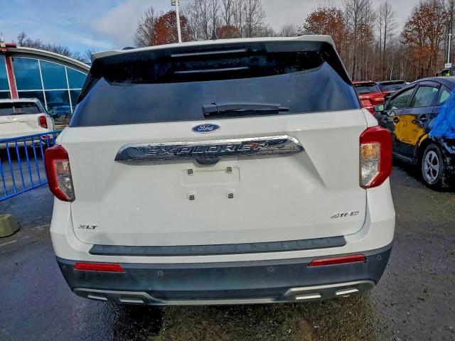 Ford Explorer Xlt Image 2