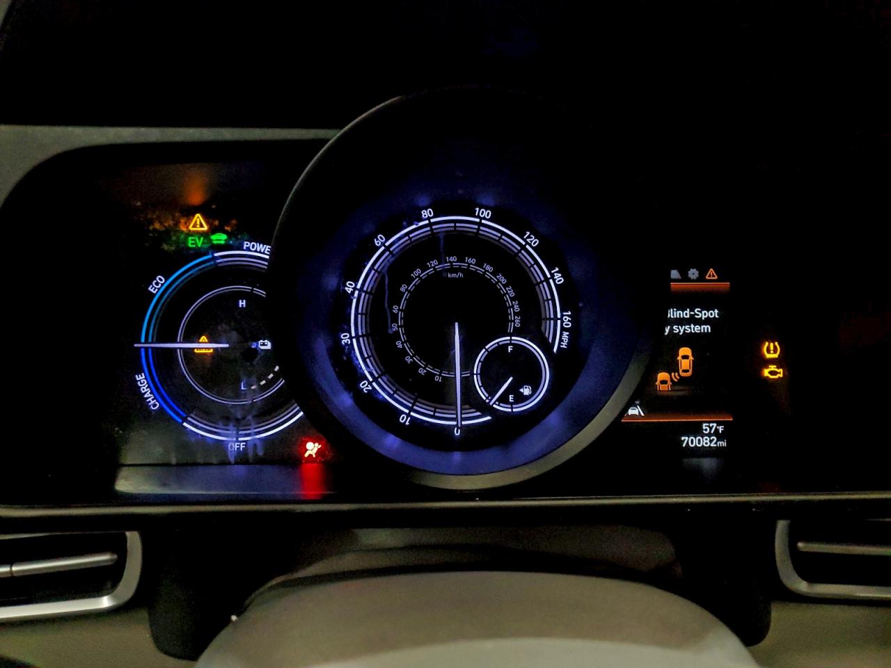 Hyundai ELANTRA Blue Image 9