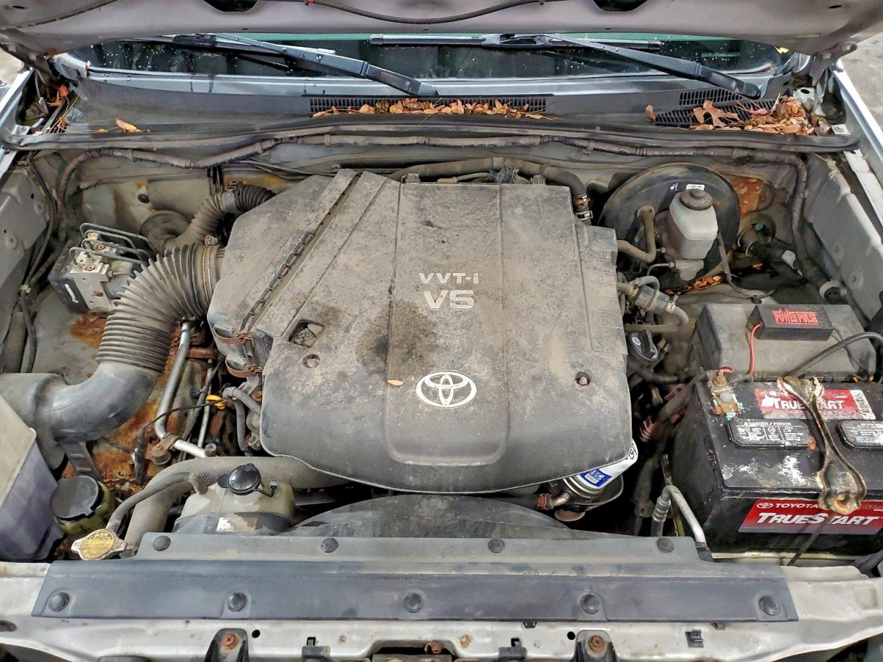 Toyota Tacoma Double Cab Long Bed Image 11