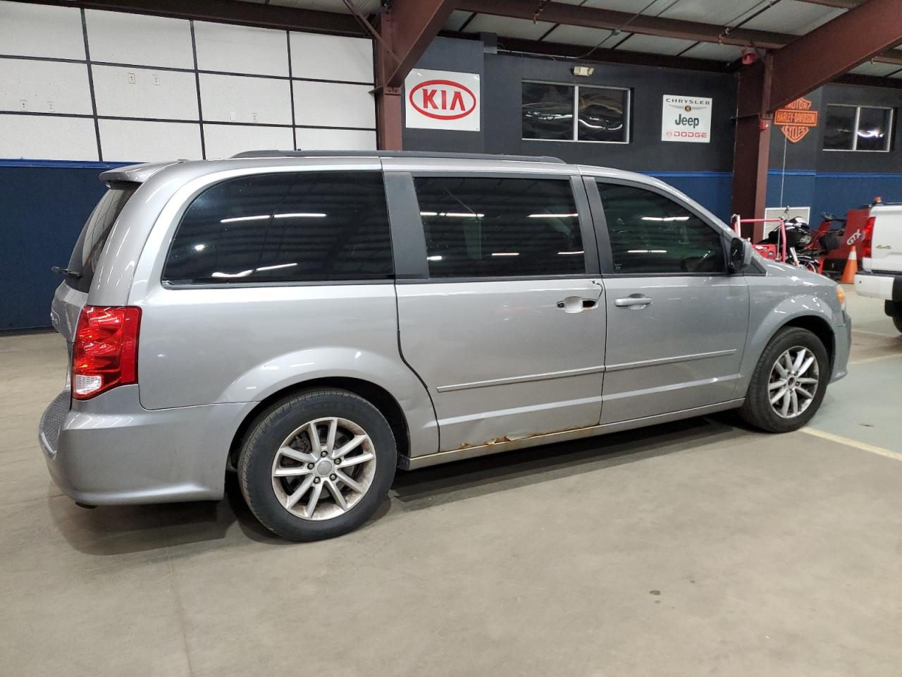 Dodge Caravan Sxt Image 13
