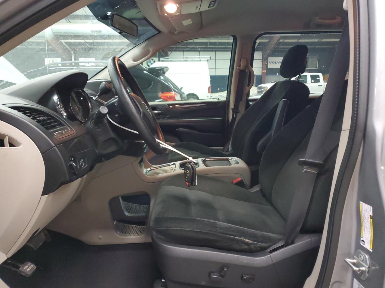 Dodge Caravan Sxt Image 6