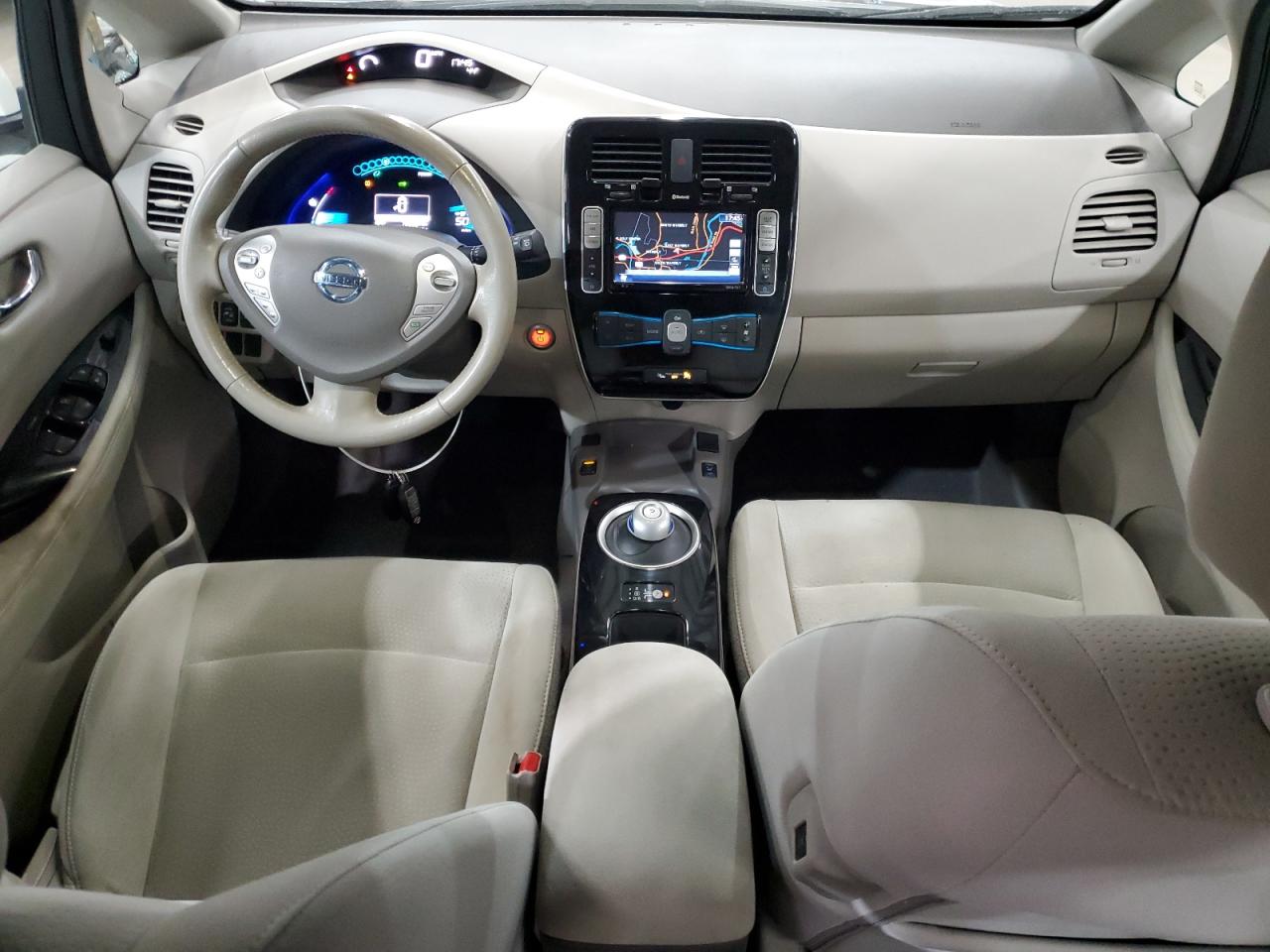 Nissan LEAF S Image 6