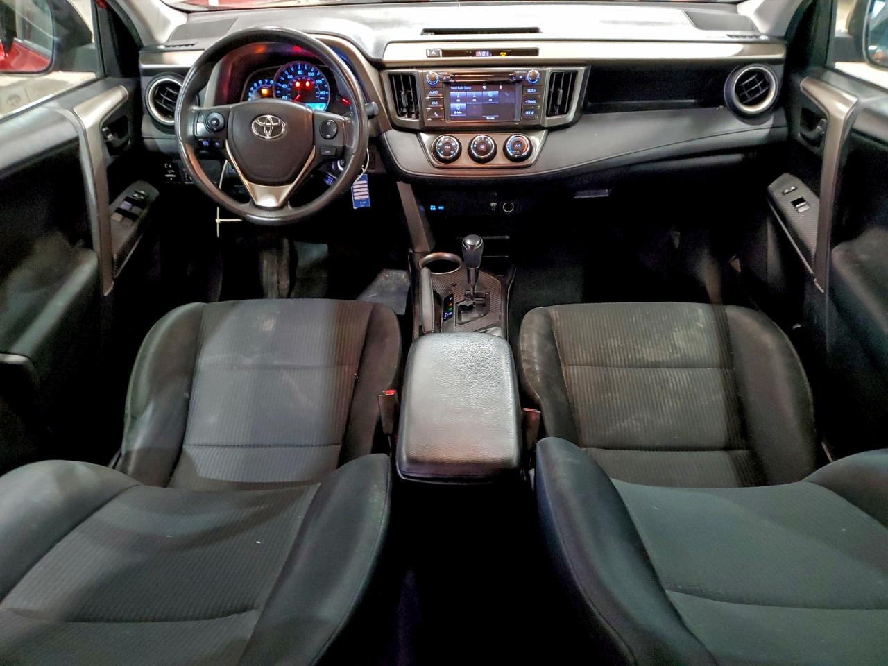 Toyota RAV4 Le Image 7