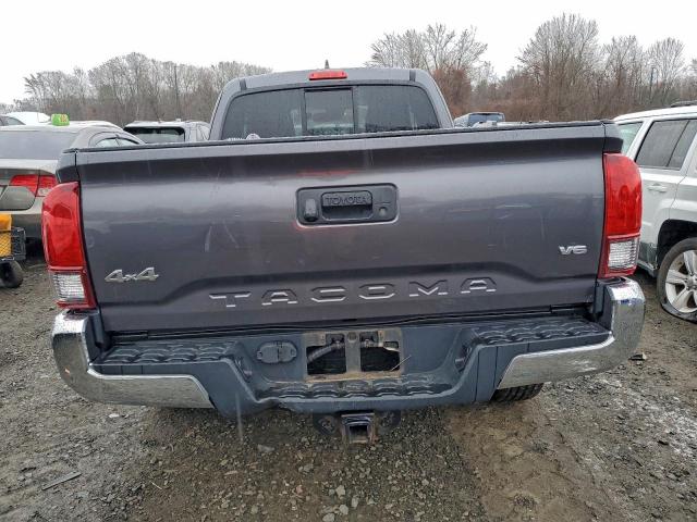 Toyota Tacoma Access Cab Image 12