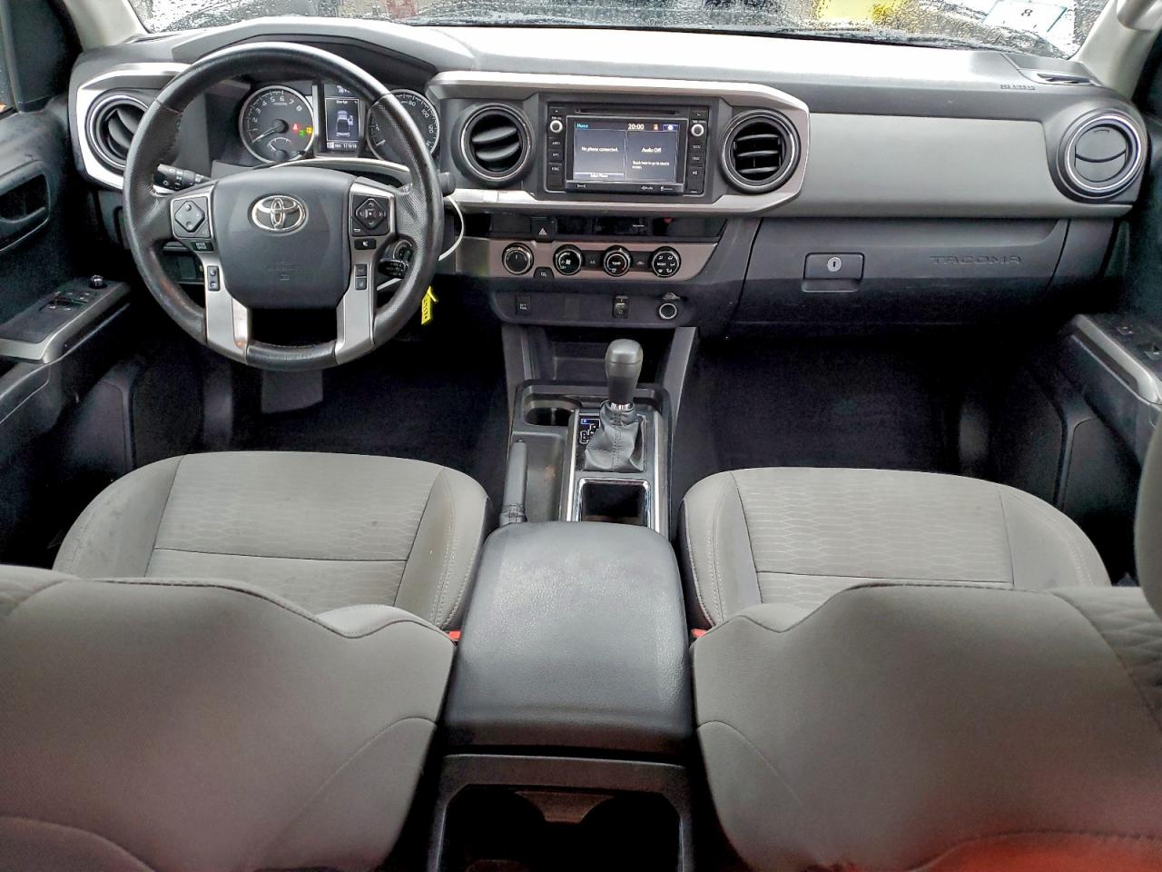 Toyota Tacoma Access Cab Image 11