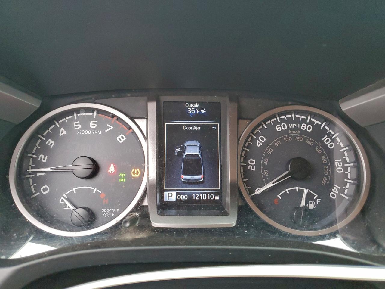 Toyota Tacoma Access Cab Image 8