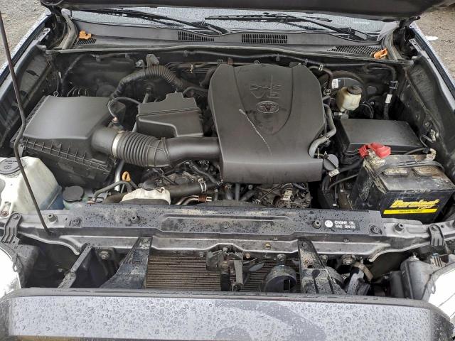 Toyota Tacoma Access Cab Image 2