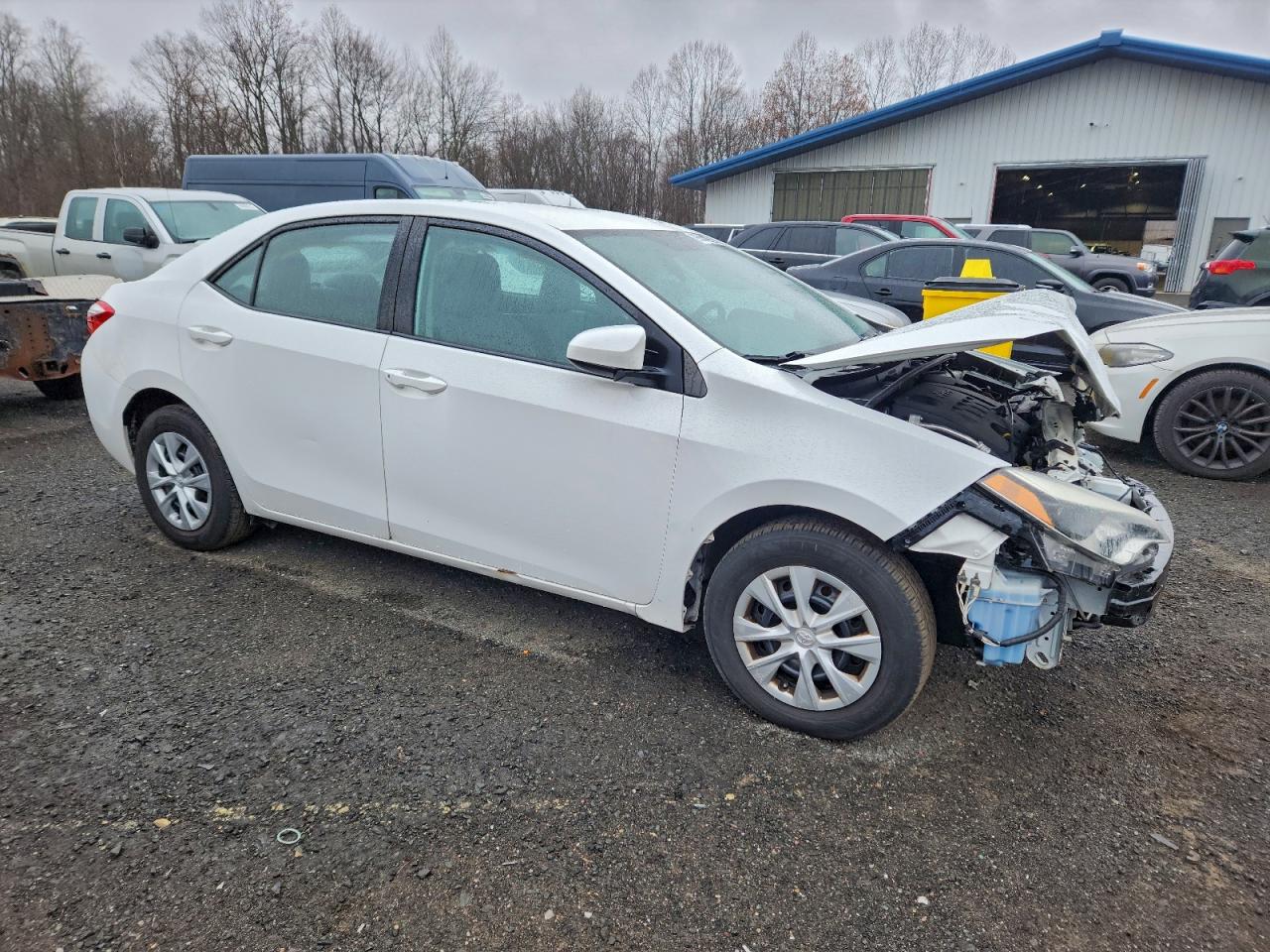 Toyota Corolla L Image 6