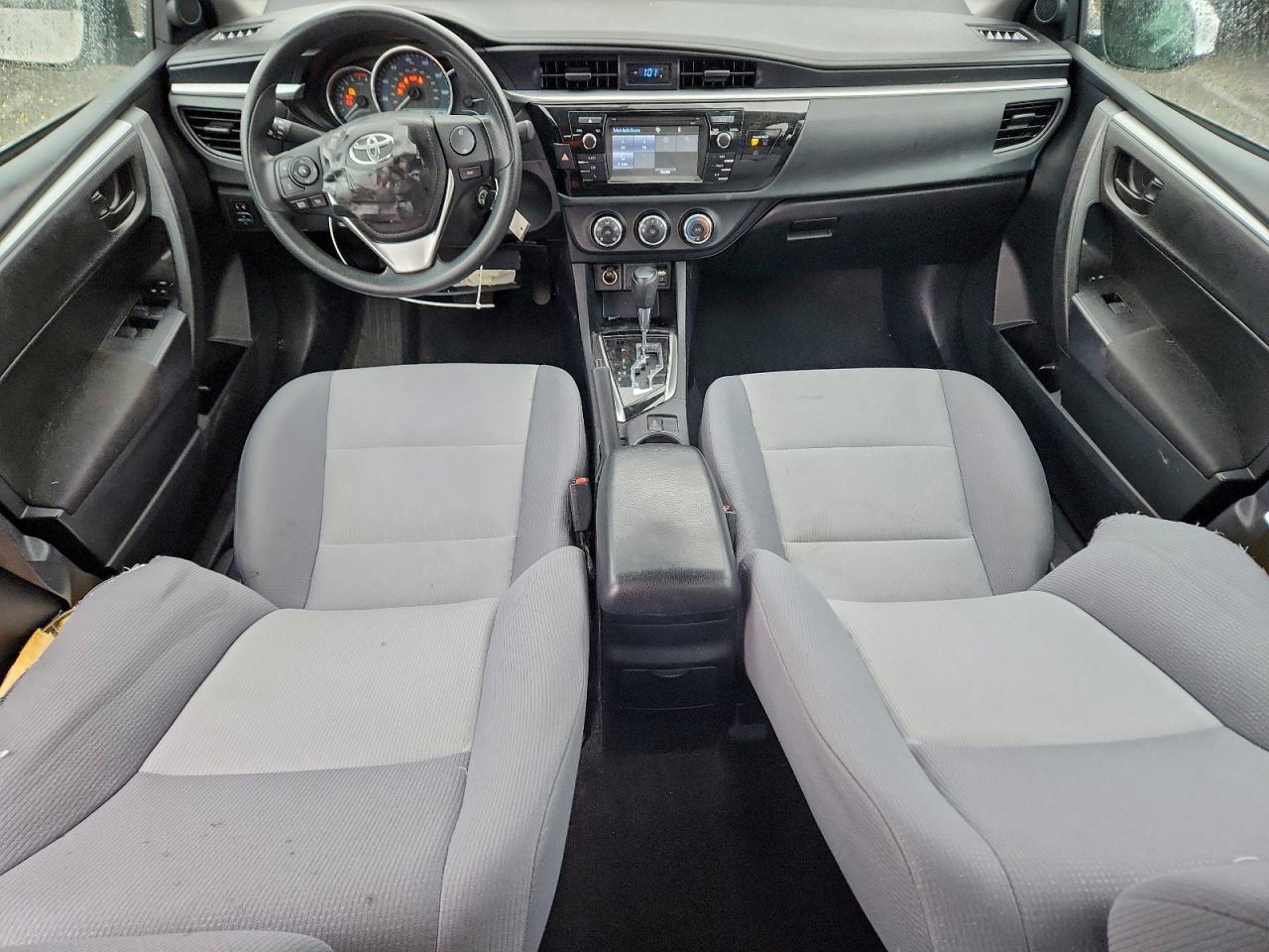 Toyota Corolla L Image 3