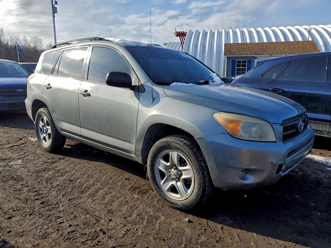 Toyota RAV4 Image 11