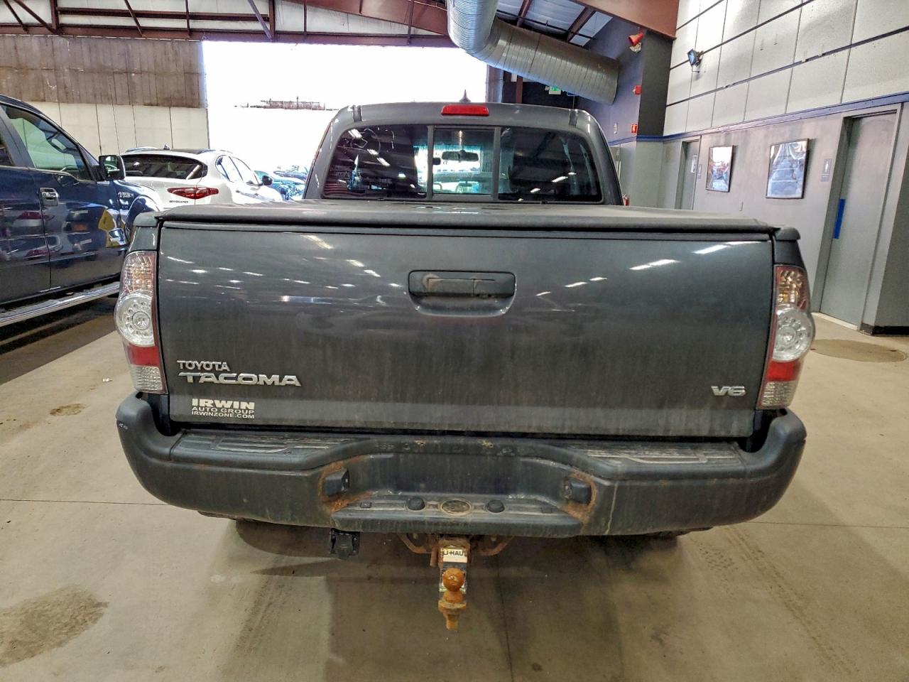 Toyota Tacoma Access Cab Image 9