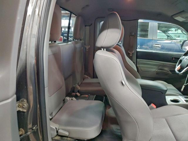 Toyota Tacoma Access Cab Image 10