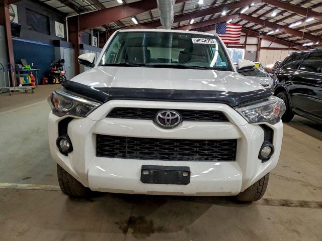 Toyota 4Runner Sr5/sr5 Premium Image 11