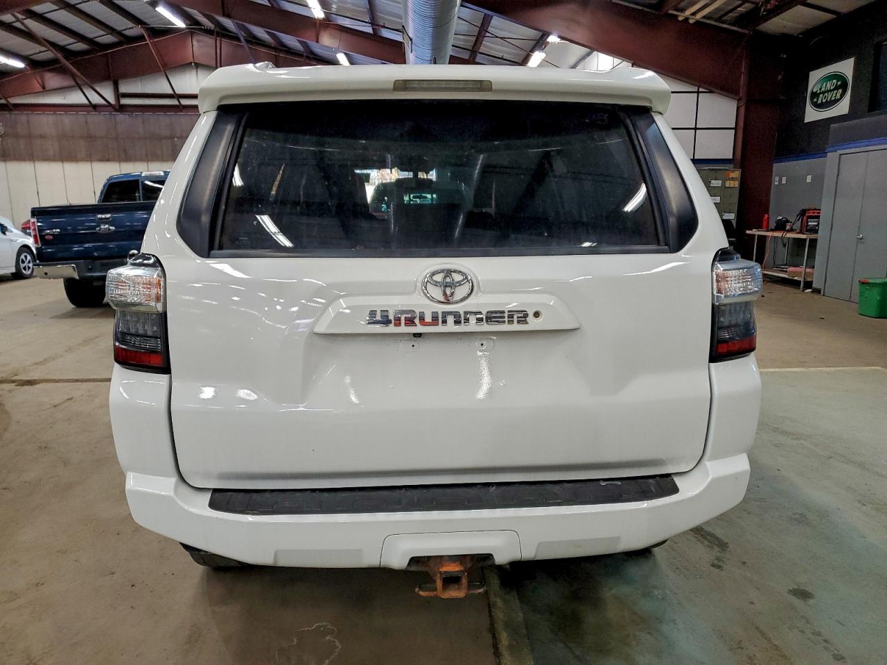 Toyota 4Runner Sr5/sr5 Premium Image 12