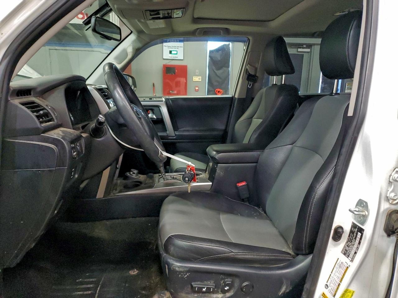 Toyota 4Runner Sr5/sr5 Premium Image 9