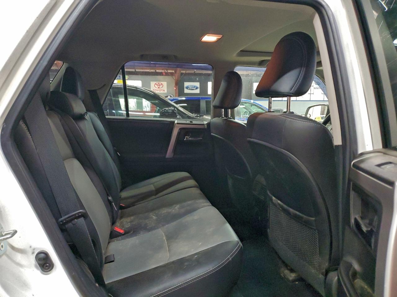 Toyota 4Runner Sr5/sr5 Premium Image 8