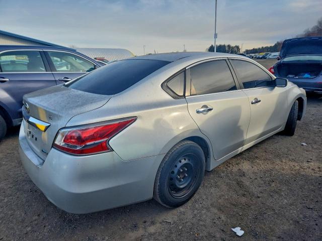 Nissan Altima 2.5 Image 10