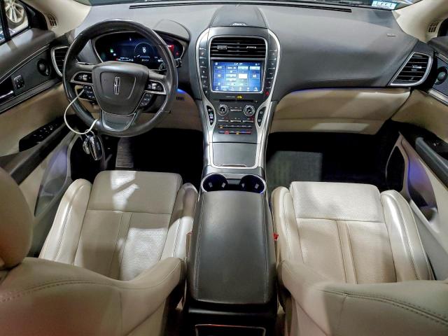 Lincoln Nautilus Reserve Image 3