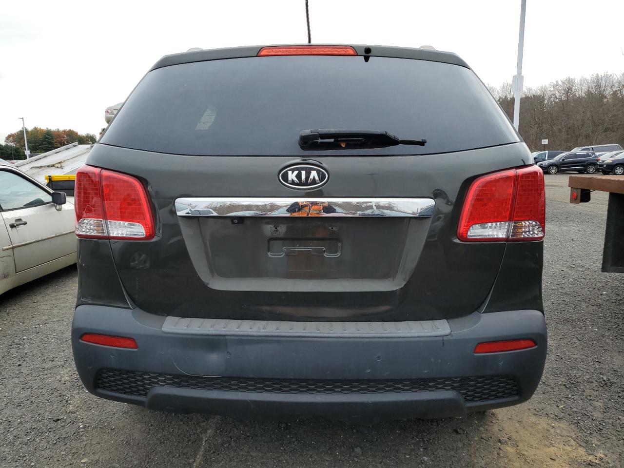 Kia Sorento Lx Image 10