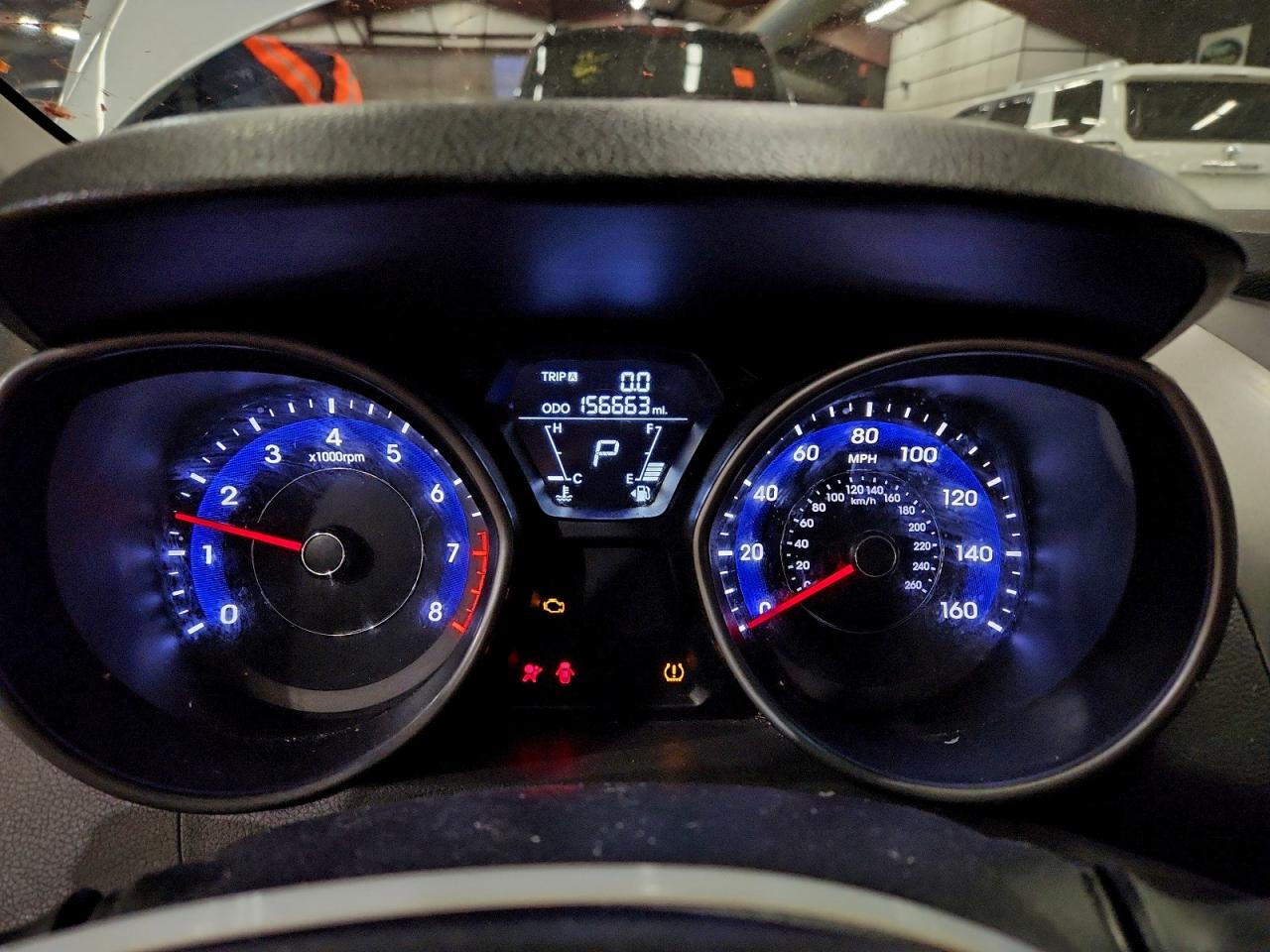 Hyundai ELANTRA Gls Image 4