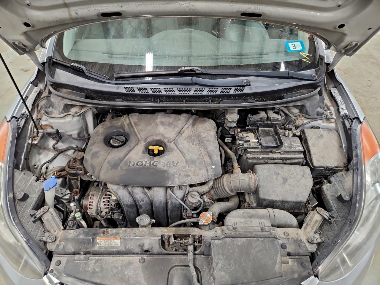 Hyundai ELANTRA Gls Image 10