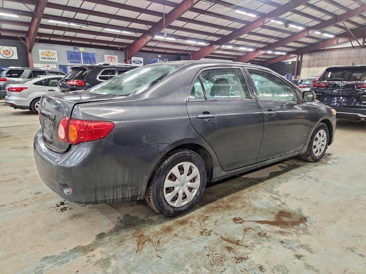 Toyota Corolla Base Image 3