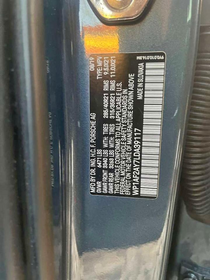 Porsche Cayenne Turbo Image 3