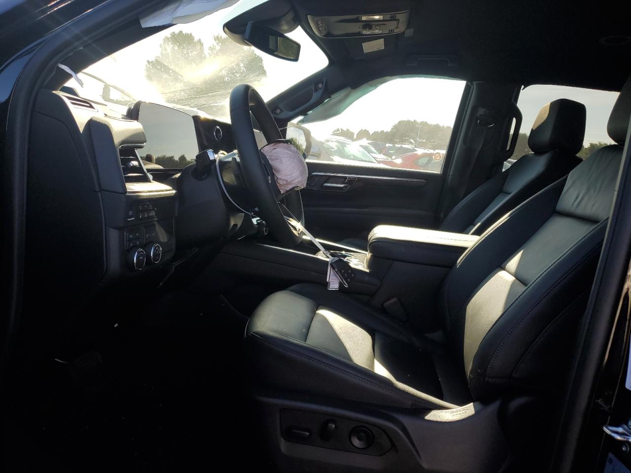 Chevrolet Suburban K1500 Z71 Image 3