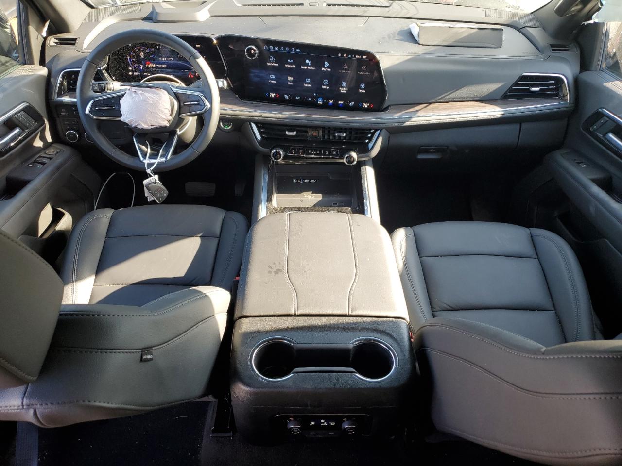 Chevrolet Suburban K1500 Z71 Image 13