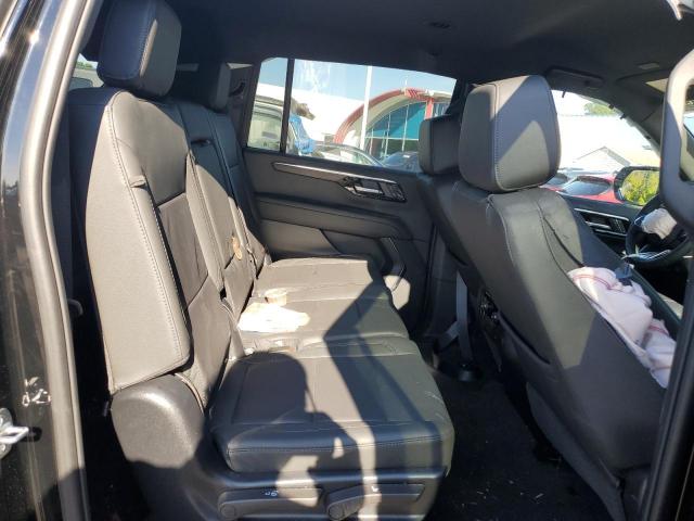 Chevrolet Suburban K1500 Z71 Image 9