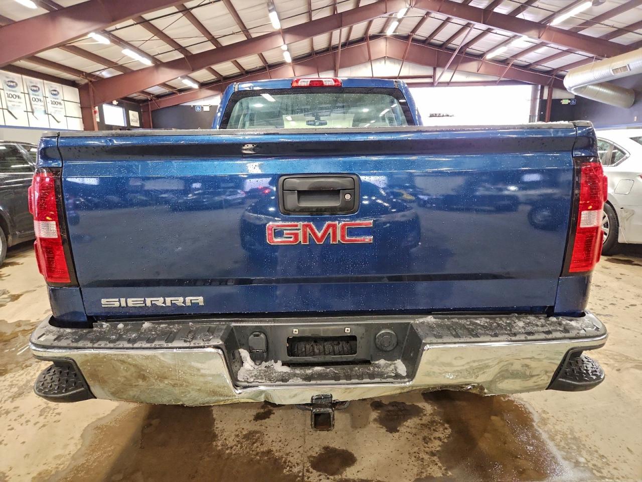 GMC Sierra K1500 Image 2