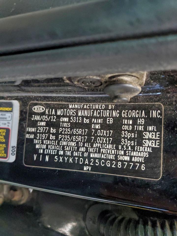 Kia Sorento Base Image 4