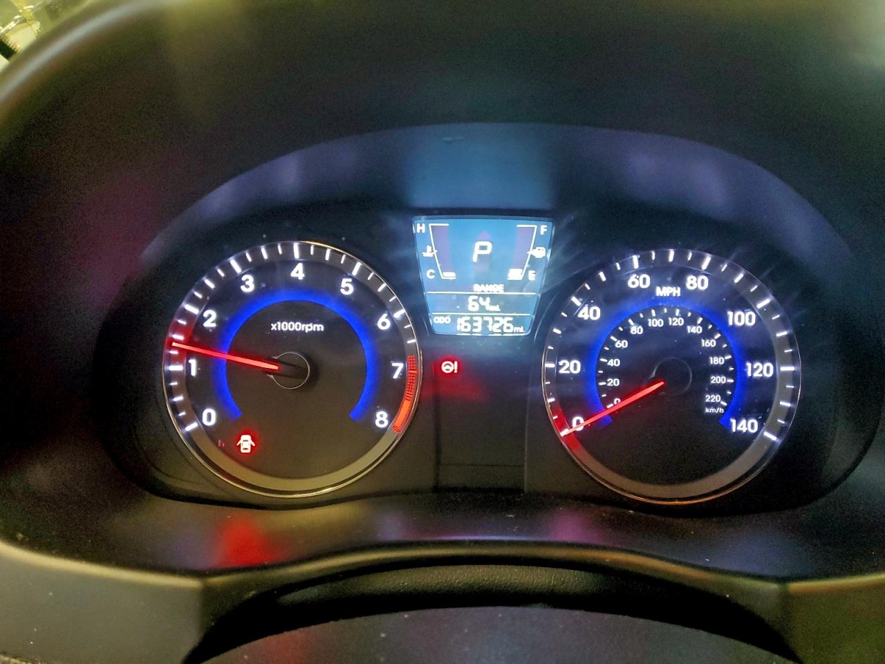 Hyundai ACCENT Gls Image 8