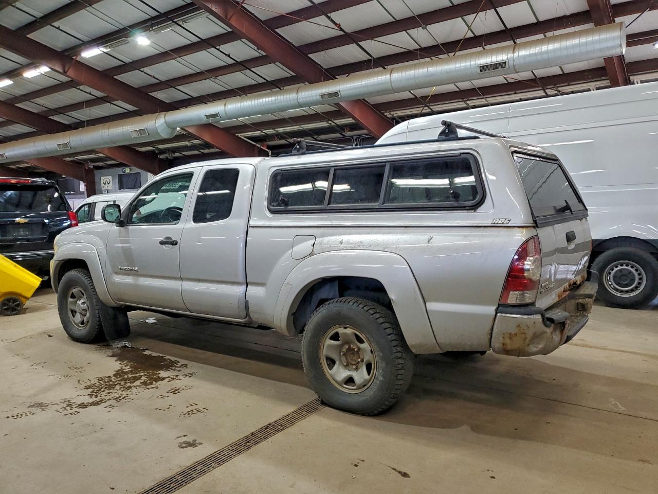 Toyota Tacoma Access Cab Image 8