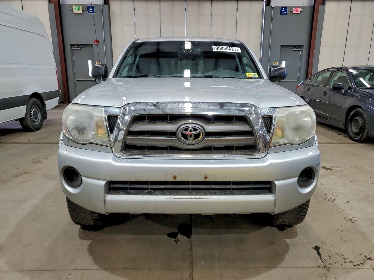 Toyota Tacoma Access Cab Image 7