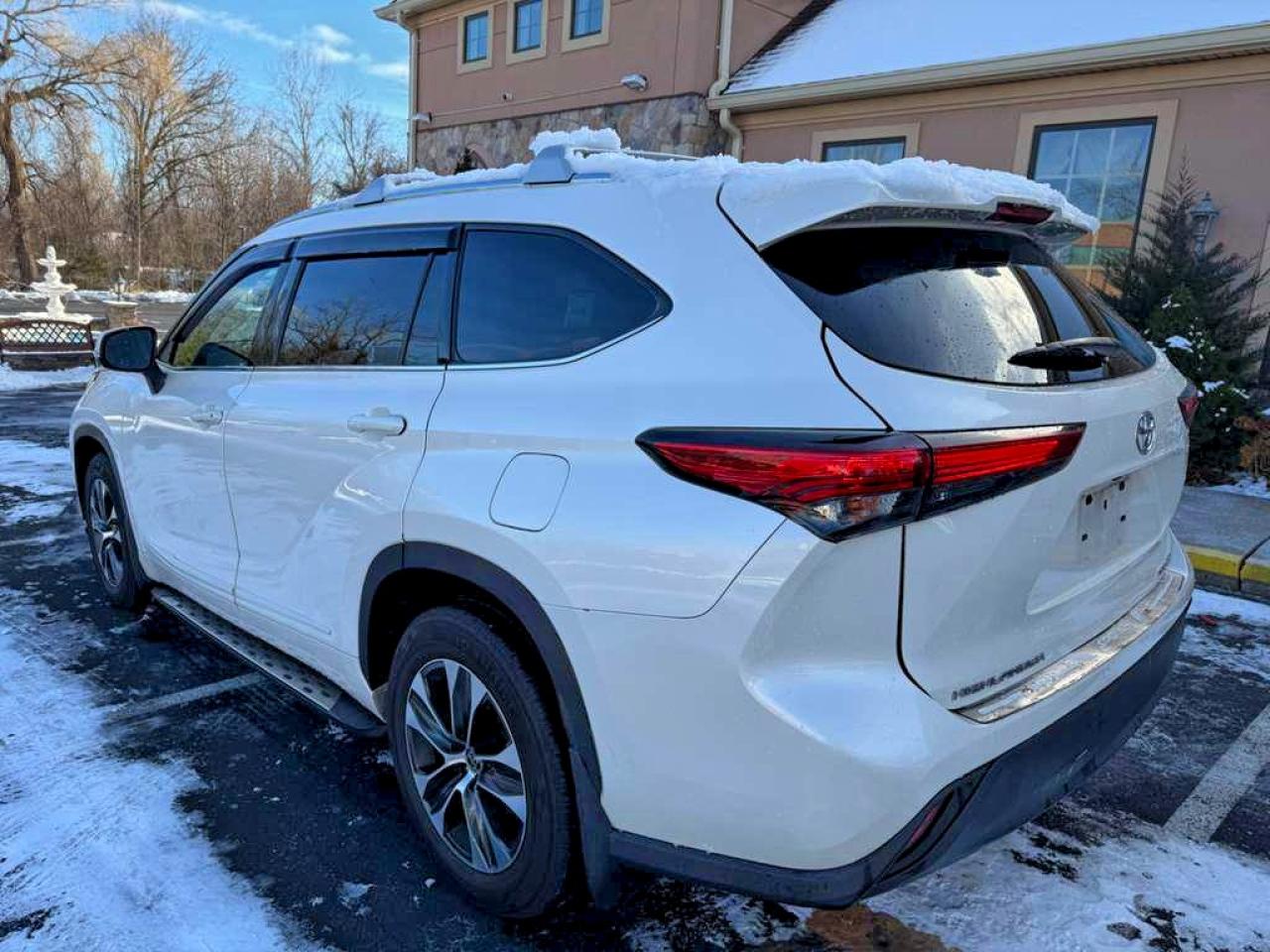 Toyota Highlander Xle Image 12