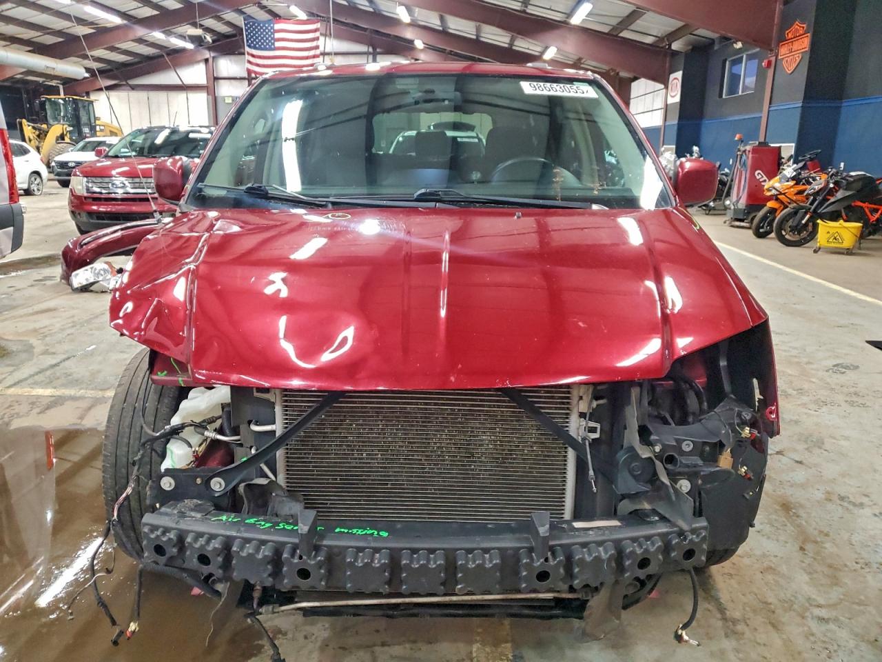 Chrysler Minivan Touring Image 8