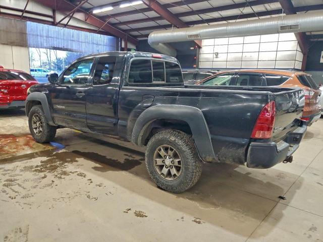 Toyota Tacoma Access Cab Image 4