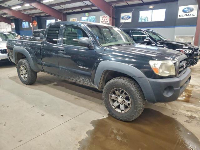 Toyota Tacoma Access Cab Image 8