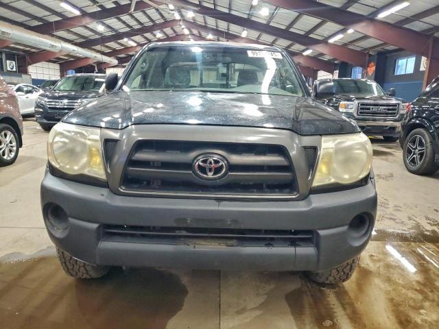 Toyota Tacoma Access Cab Image 9