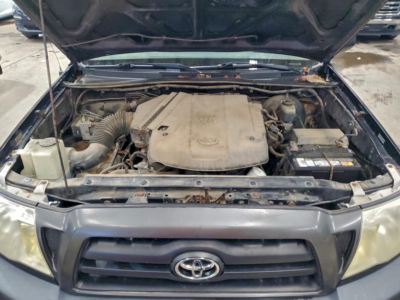 Toyota Tacoma Access Cab Image 5