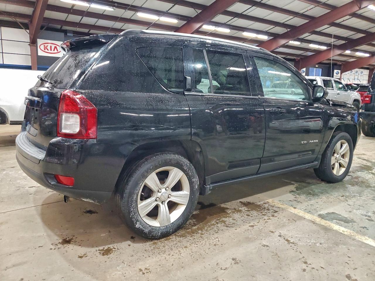 Jeep Compass Sport Image 8