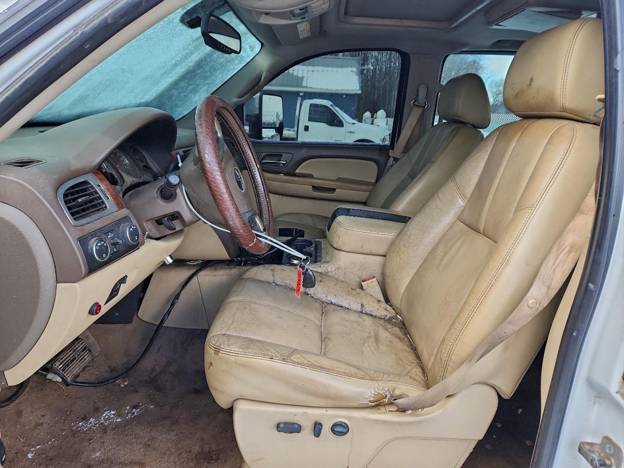 GMC Sierra K2500 Slt Image 6